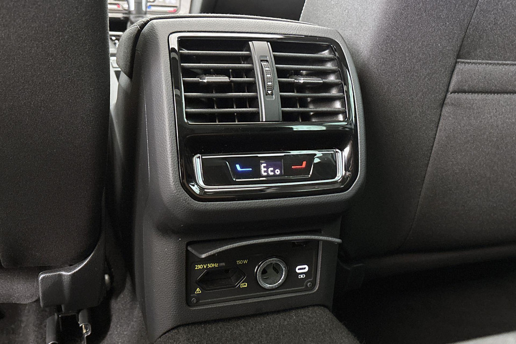 Volkswagen Passat (KKB08D) met abonnement