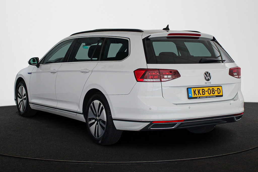 Volkswagen Passat (KKB08D) met abonnement