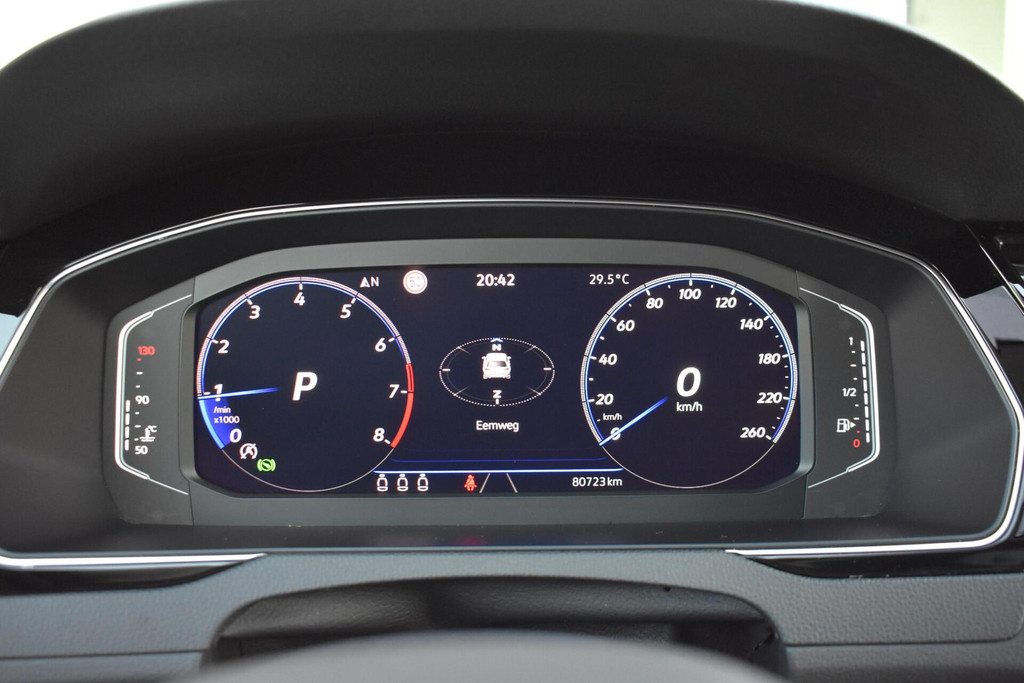 Volkswagen Passat (R051HH) met abonnement
