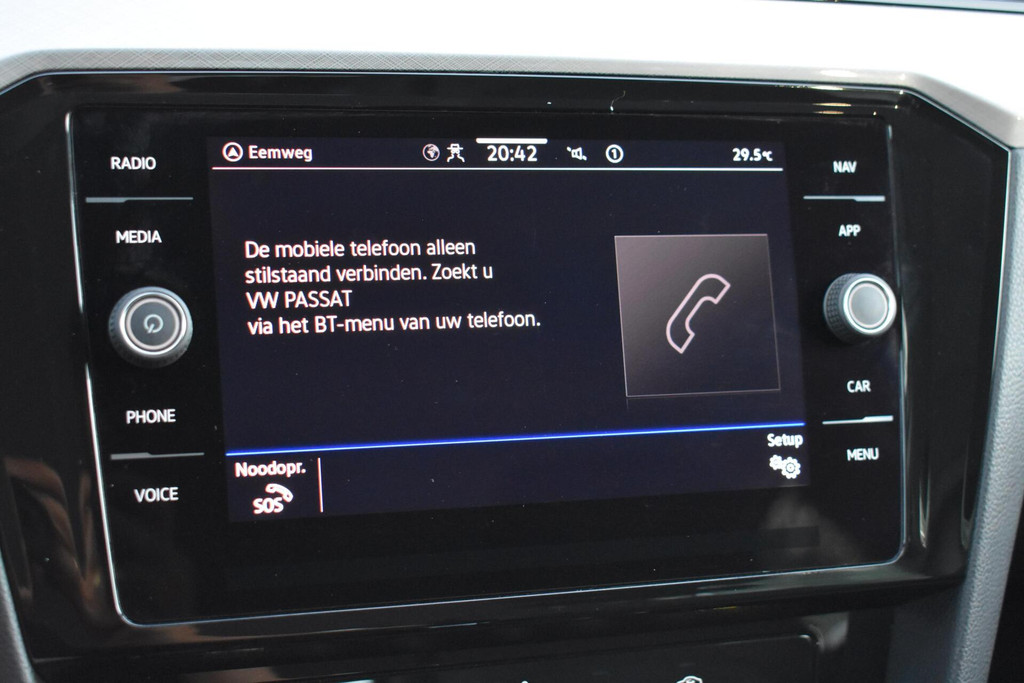 Volkswagen Passat (R051HH) met abonnement
