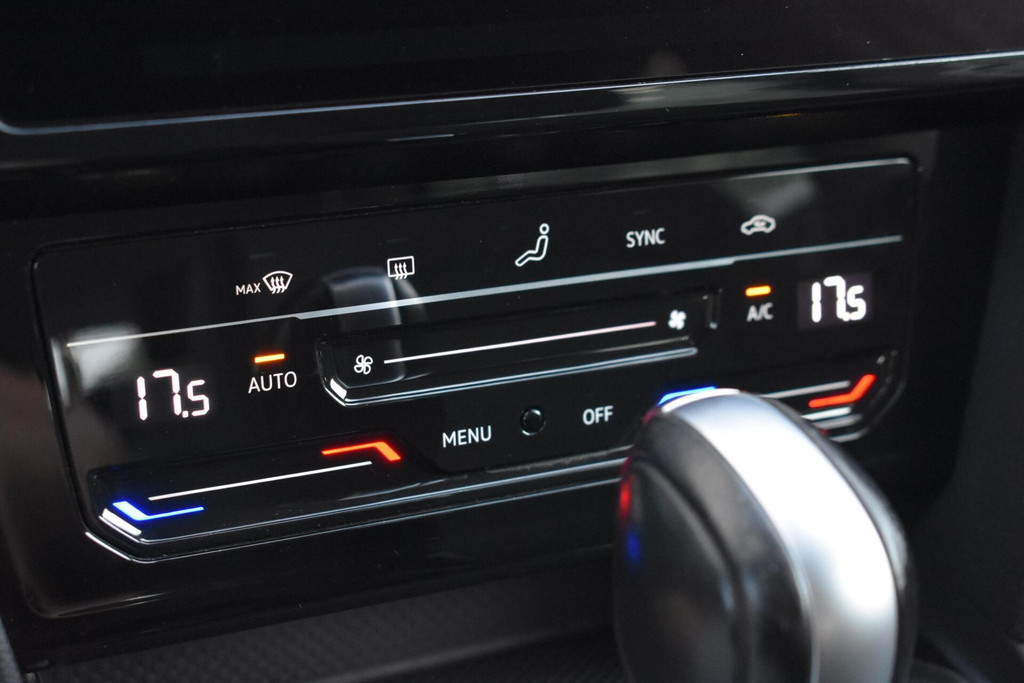 Volkswagen Passat (R051HH) met abonnement