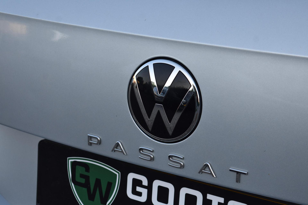 Volkswagen Passat (R051HH) met abonnement