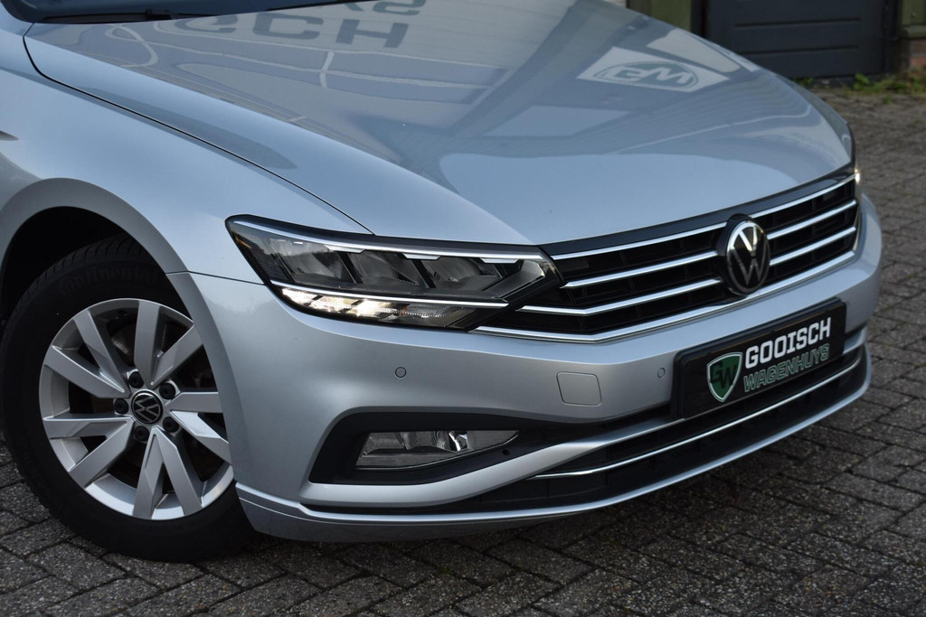 Volkswagen Passat (R051HH) met abonnement