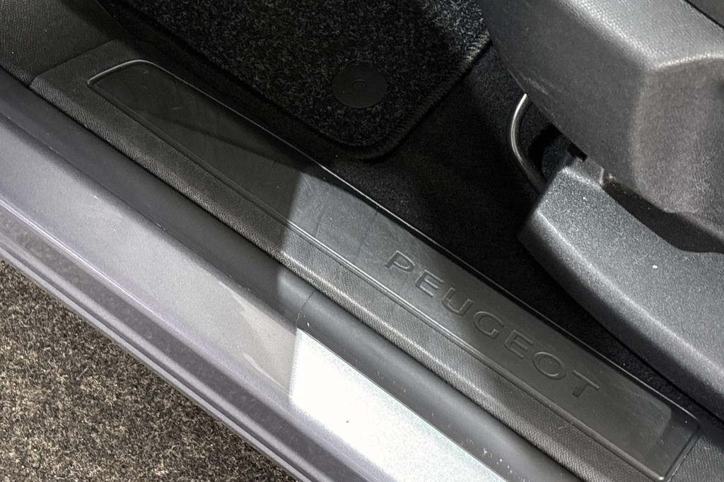 Peugeot 3008 (KLB88P) met abonnement