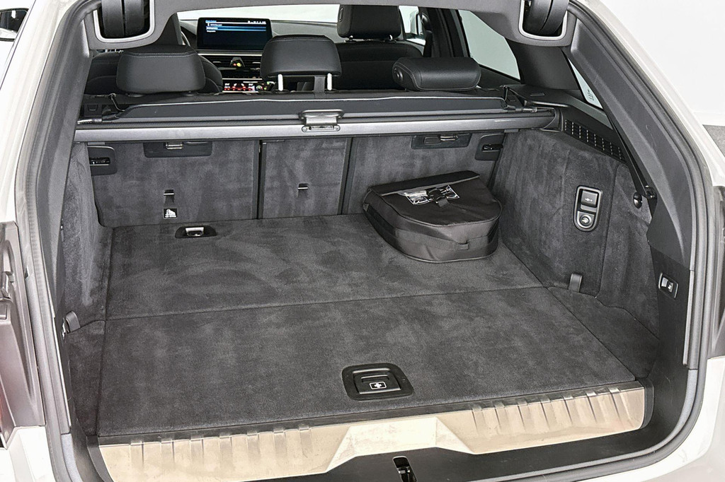 BMW 5 Serie touring (KNF61V) met abonnement