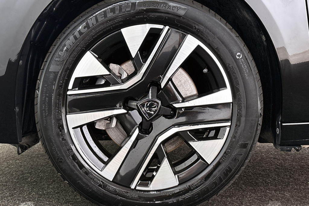 Peugeot 208 (KKF45J) met abonnement