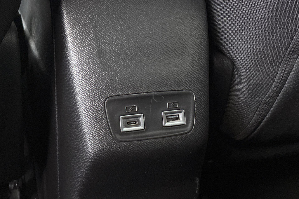 Peugeot 208 (KKF45J) met abonnement
