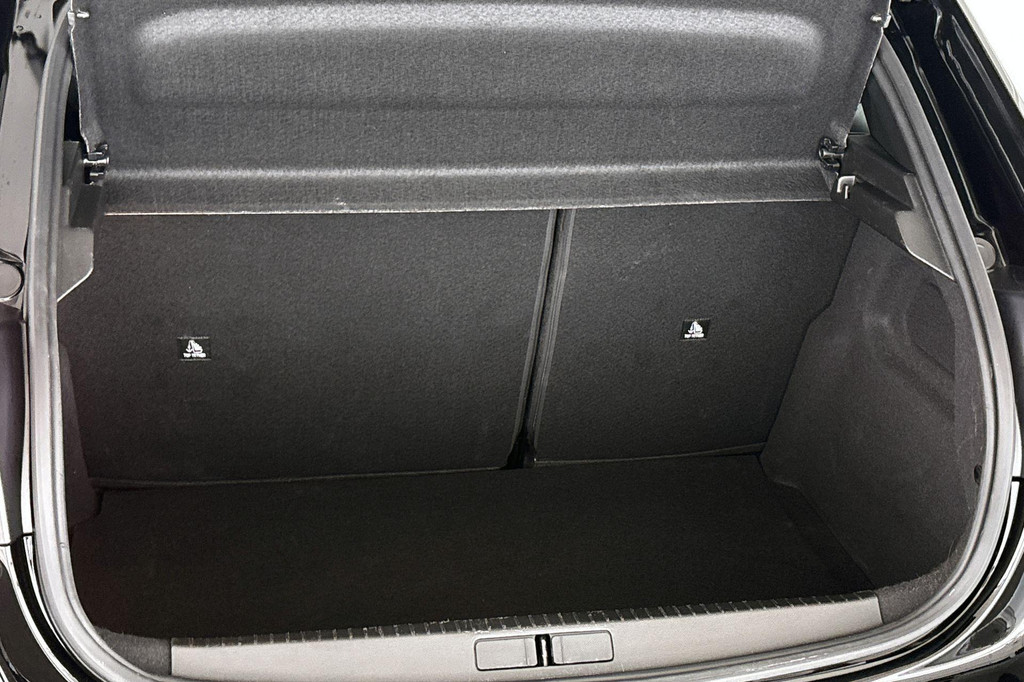 Peugeot 208 (KKF45J) met abonnement