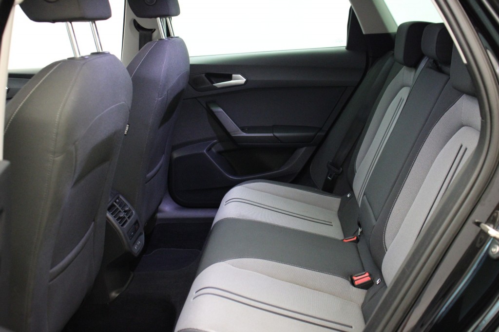Seat Leon Sportstourer (K278ZD) met abonnement
