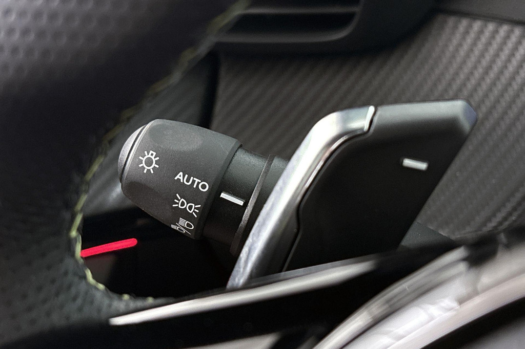 Peugeot 208 (HHX84F) met abonnement