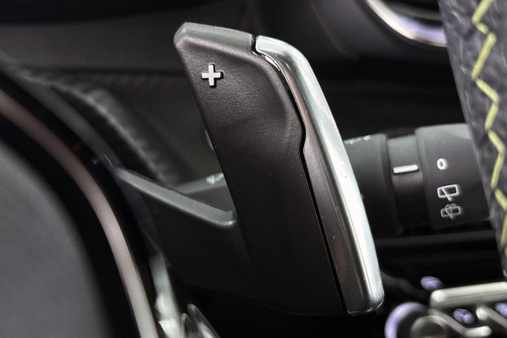 Peugeot 208 (HHX84F) met abonnement