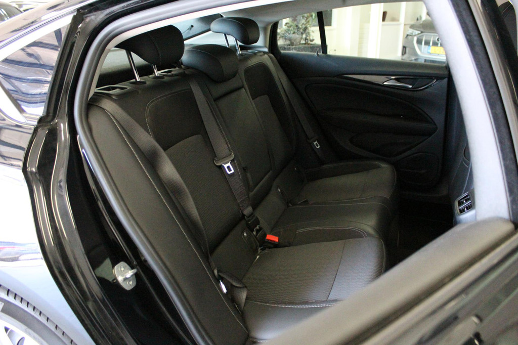 Opel Insignia (K176DT) met abonnement