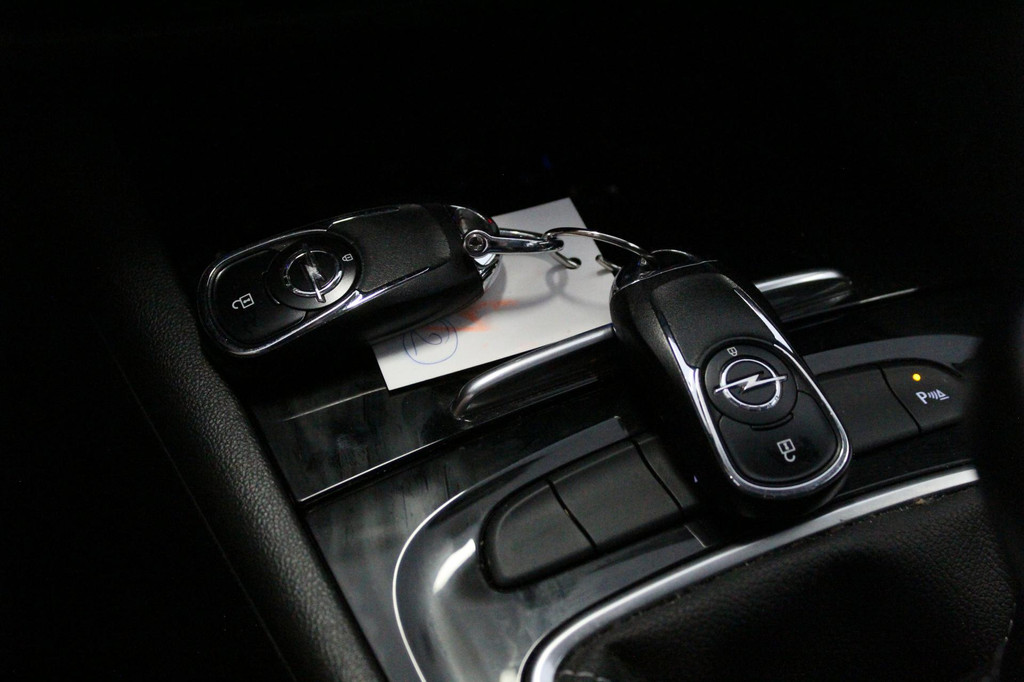 Opel Insignia (K176DT) met abonnement