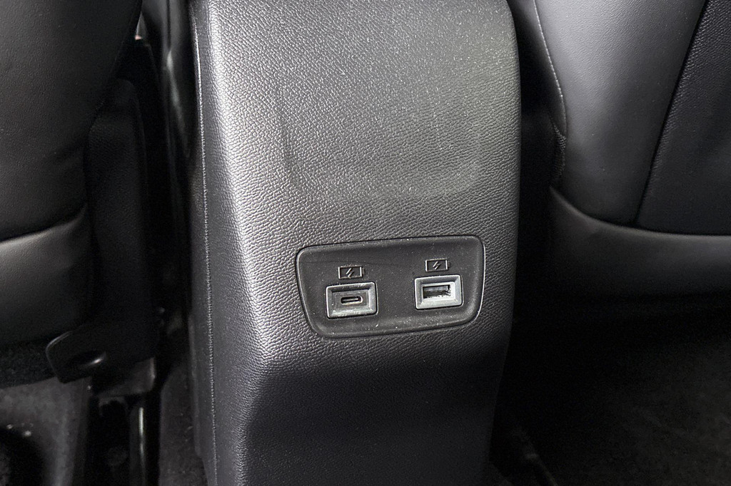 Peugeot 208 (HGF47G) met abonnement