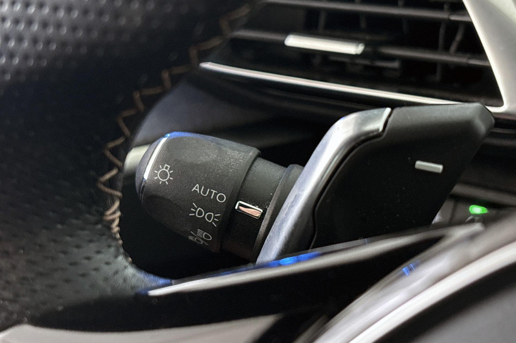 Peugeot 3008 (K879ZX) met abonnement