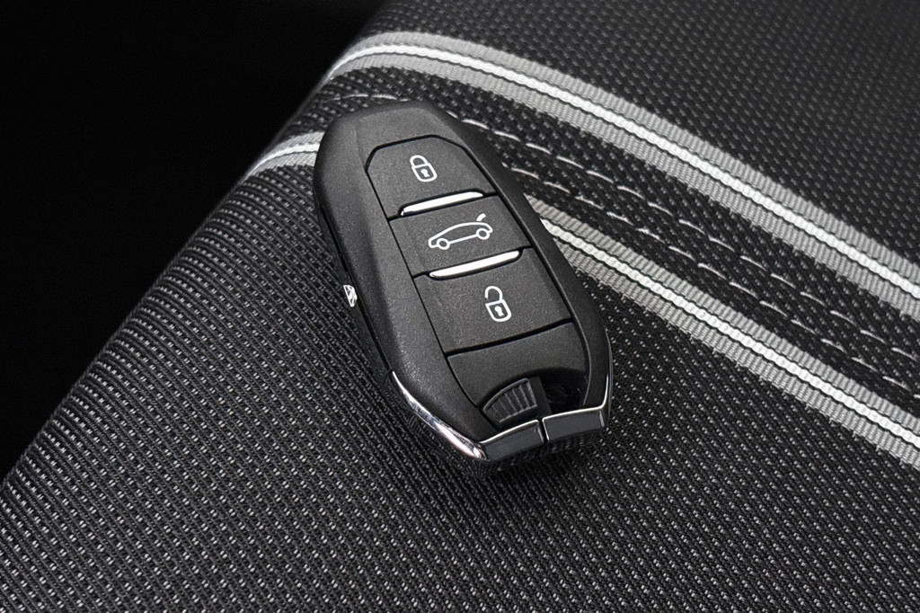 Opel Corsa (KKJ21H) met abonnement