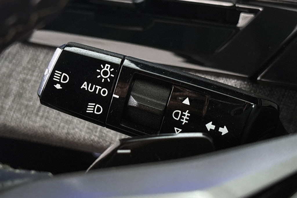 Peugeot 3008 (KLS83K) met abonnement