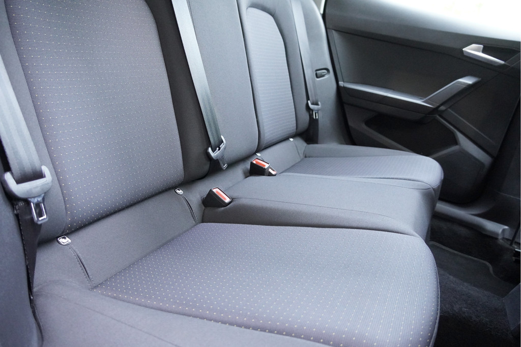 Seat Arona (S942FV) met abonnement