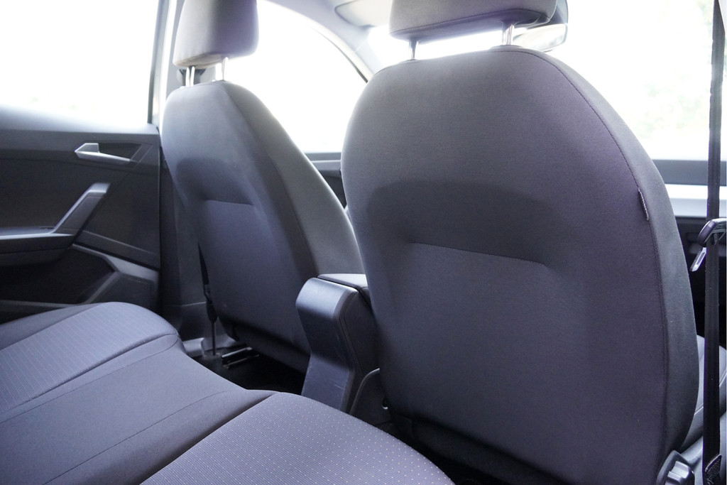 Seat Arona (S942FV) met abonnement