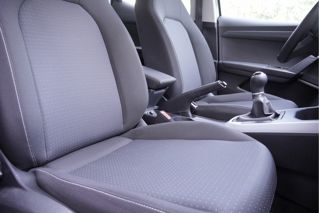 Seat Arona (S942FV) met abonnement