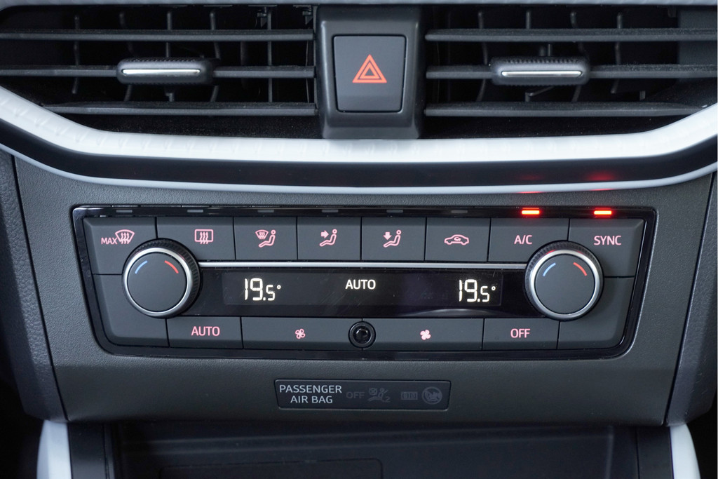 Seat Arona (S942FV) met abonnement