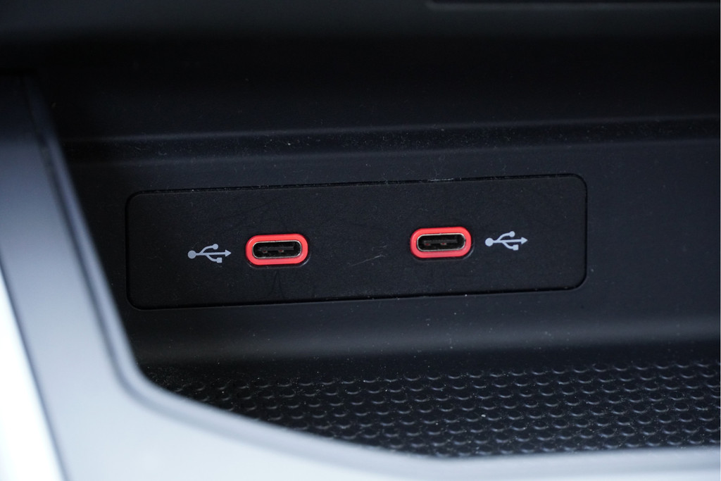 Seat Arona (S942FV) met abonnement