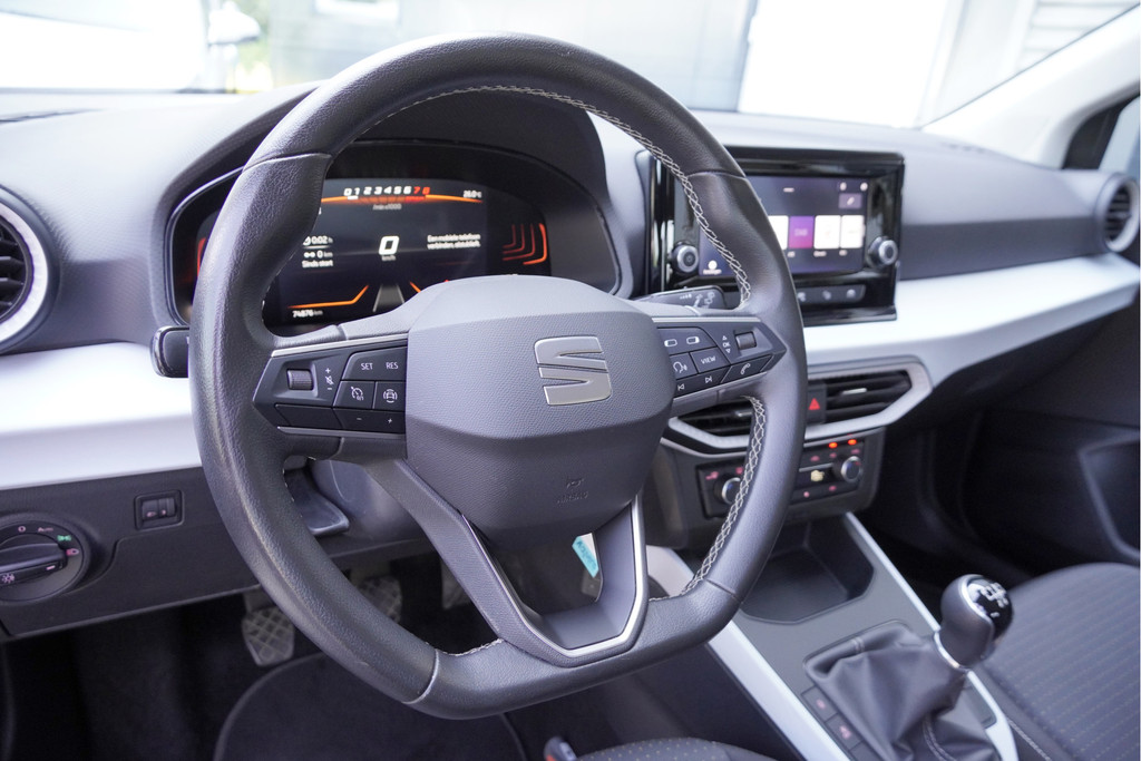 Seat Arona (S942FV) met abonnement