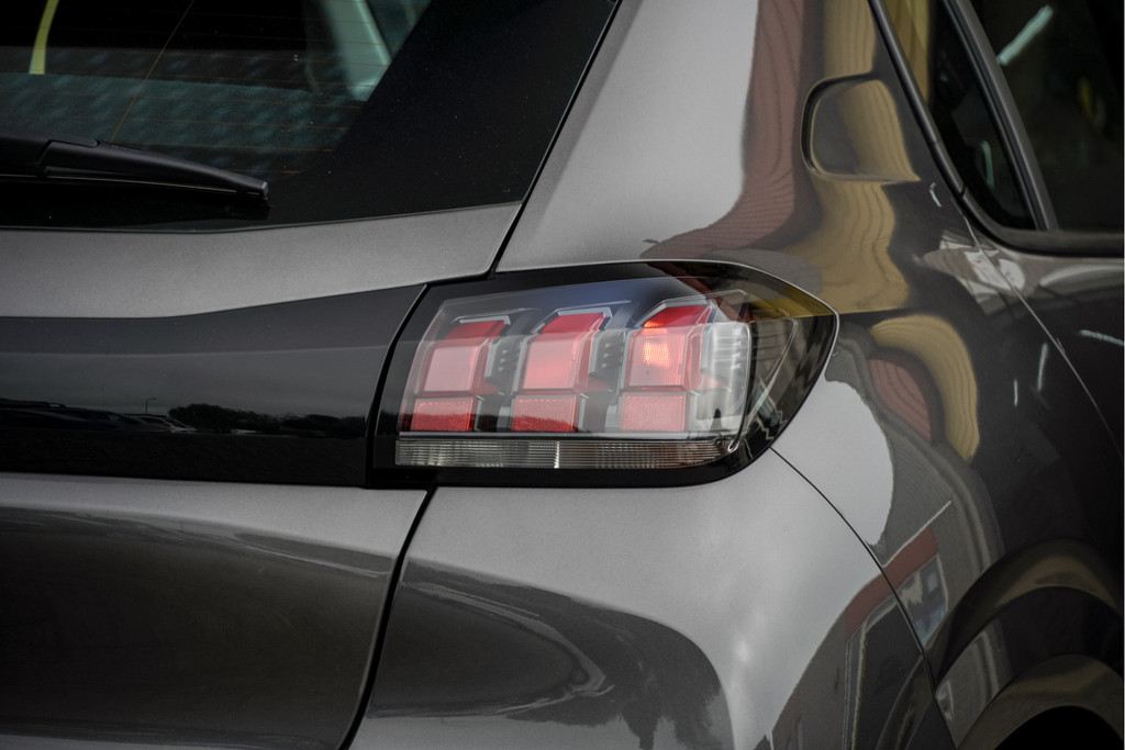 Peugeot 208 (K687XJ) met abonnement