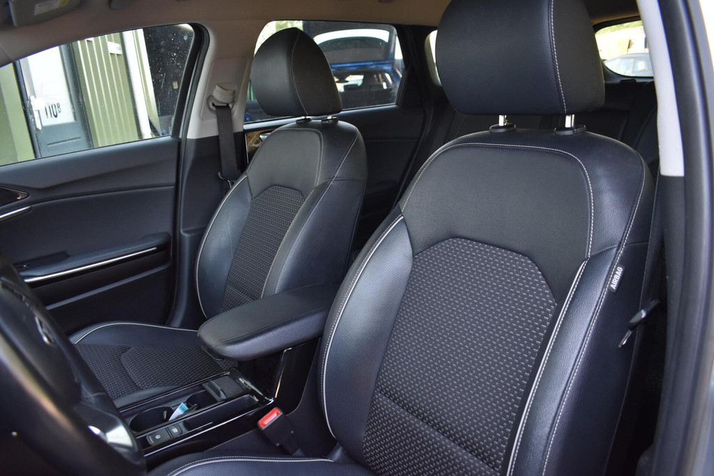 Kia Ceed Sportswagon (L664LN) met abonnement