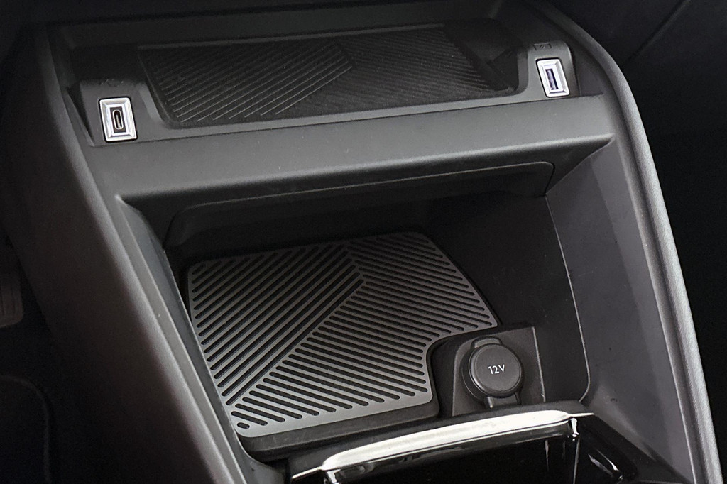 Citroën Ë-C4 (P668SV) met abonnement