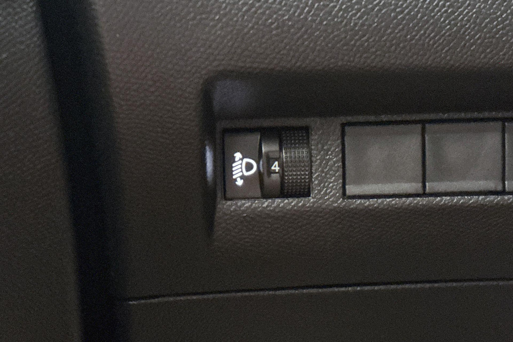 Peugeot 208 (HPS94R) met abonnement