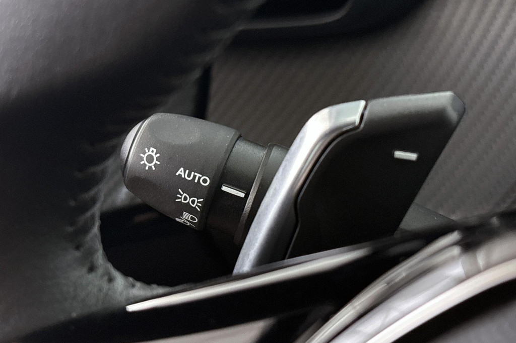 Peugeot 208 (HPS94R) met abonnement