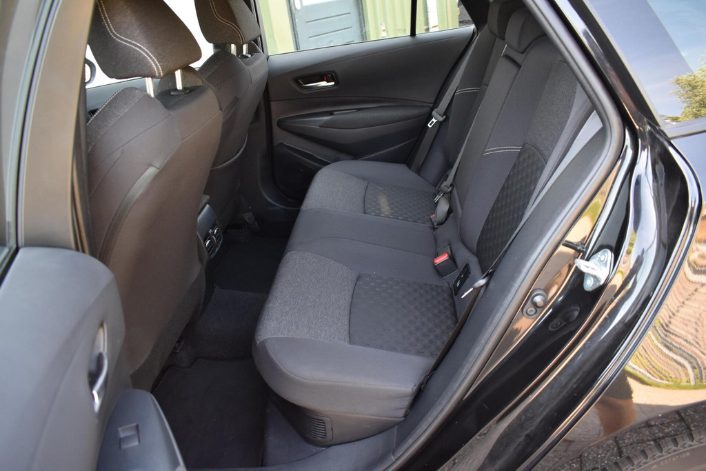 Toyota Corolla Touring Sports (X650VV) met abonnement