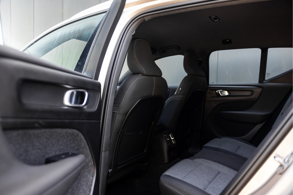 Volvo XC40 (KHP20X) met abonnement