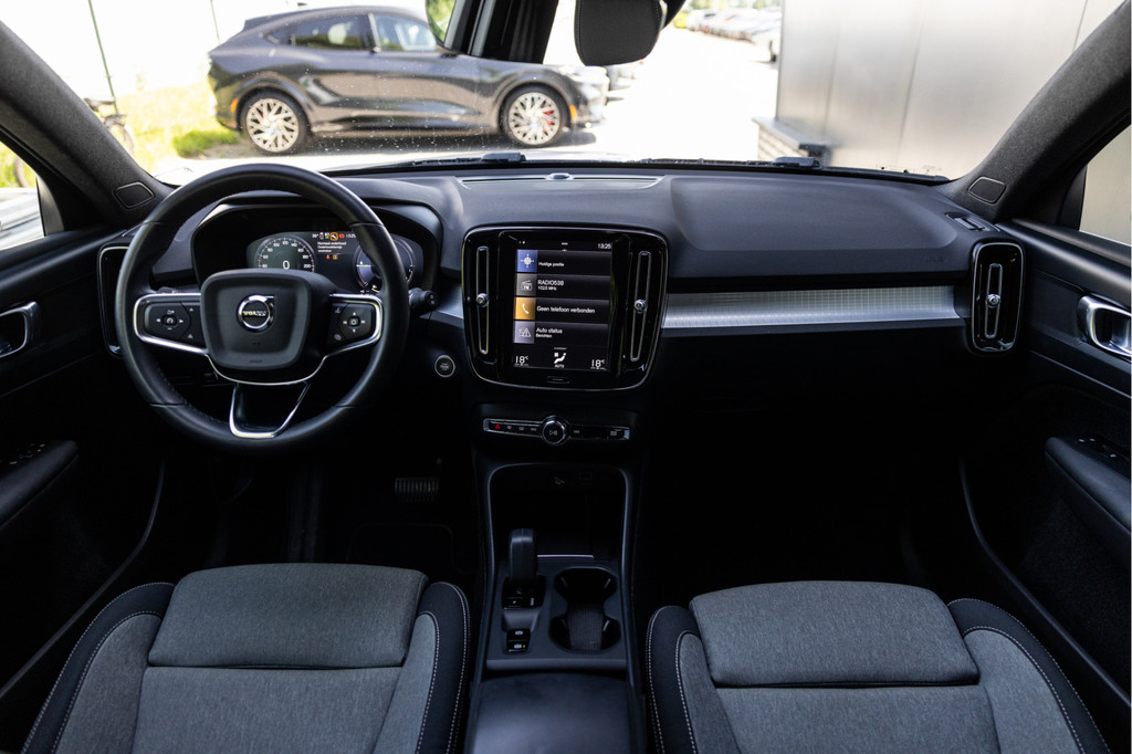 Volvo XC40 (KHP20X) met abonnement