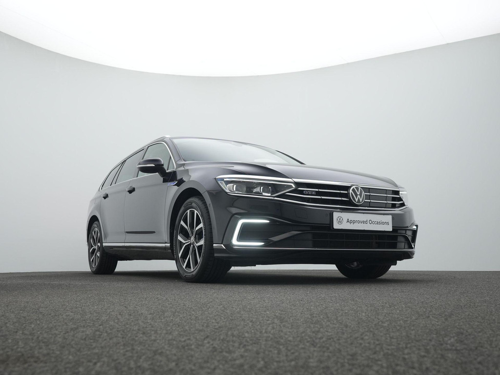 Volkswagen Passat (KNS68N) met abonnement
