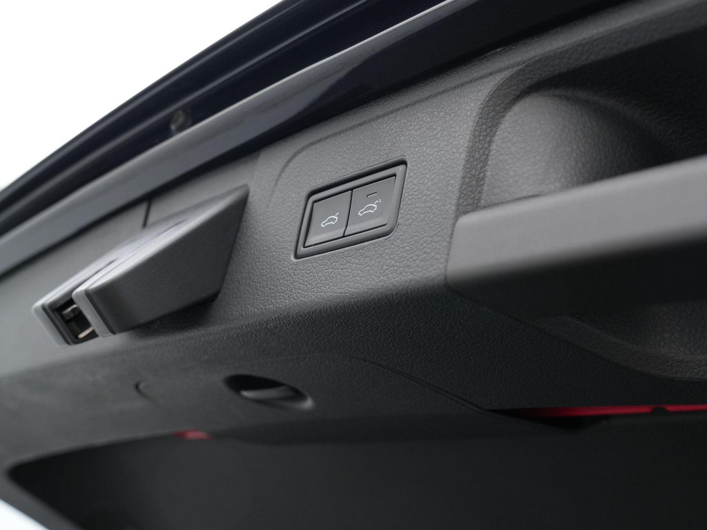 Volkswagen Passat (KNS68N) met abonnement