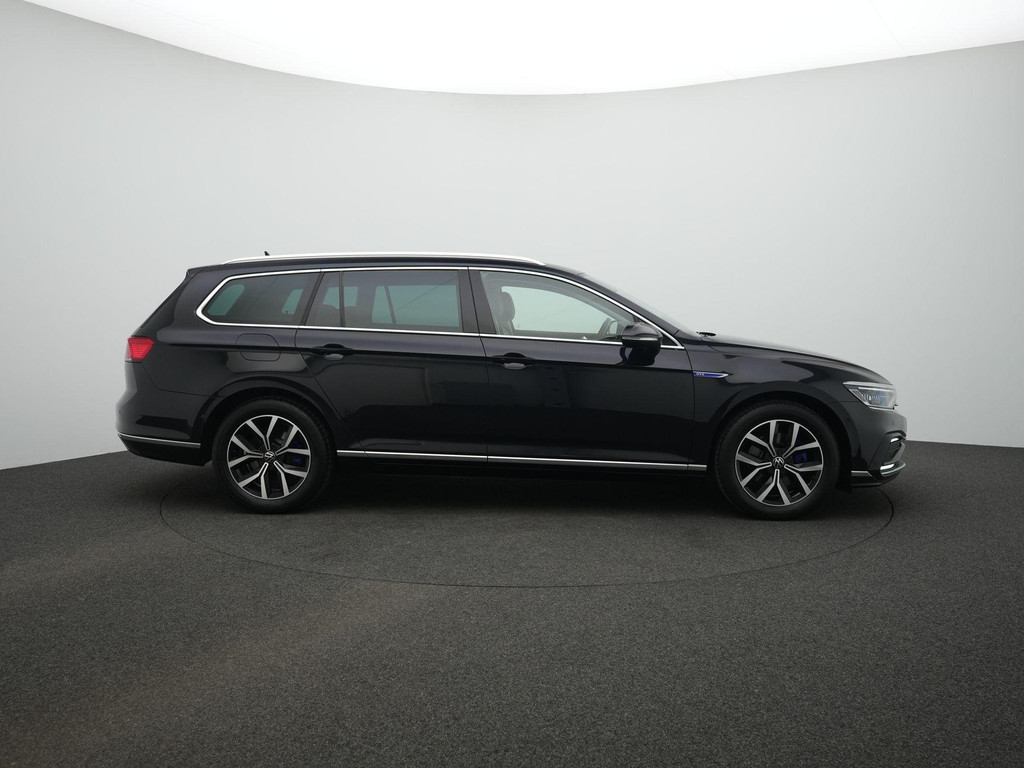 Volkswagen Passat (KNS68N) met abonnement