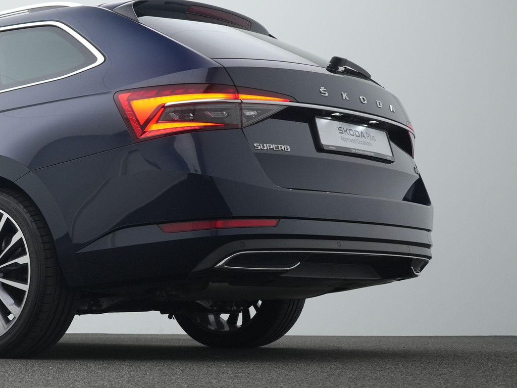 ŠKODA Superb (KNS41P) met abonnement