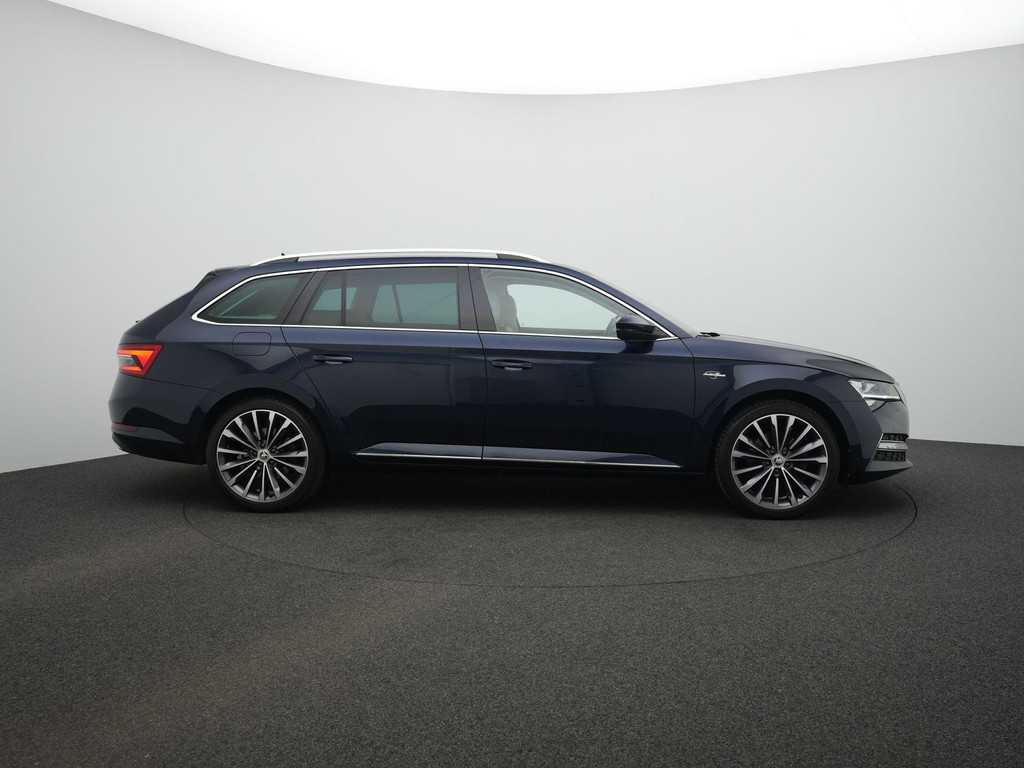 ŠKODA Superb (KNS41P) met abonnement