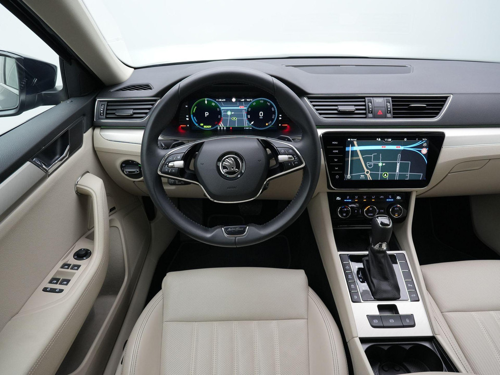 ŠKODA Superb (KNS41P) met abonnement