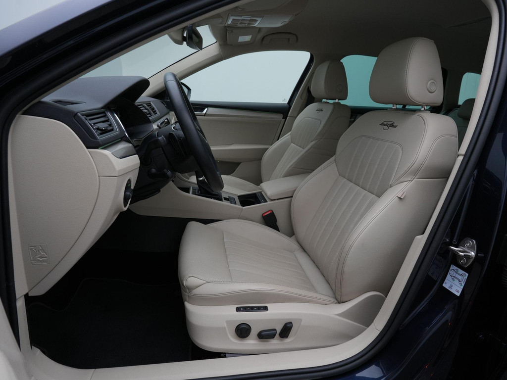 ŠKODA Superb (KNS41P) met abonnement