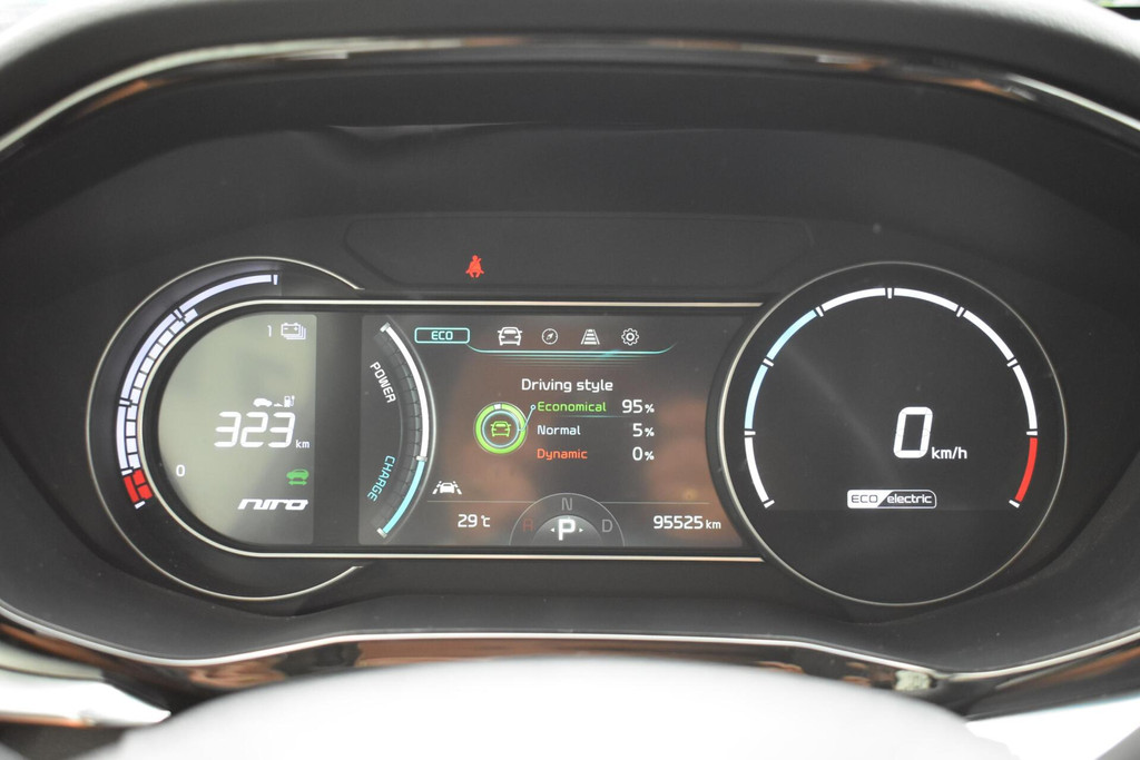 Kia e-Niro (N172DJ) met abonnement