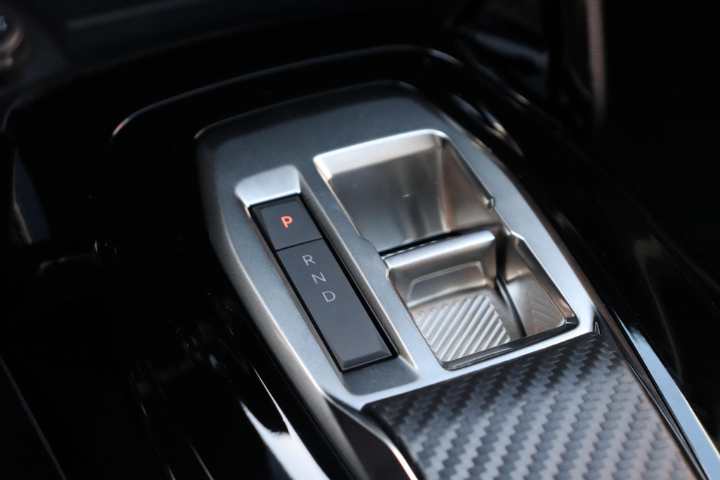 Peugeot 208 (KKJ63N) met abonnement