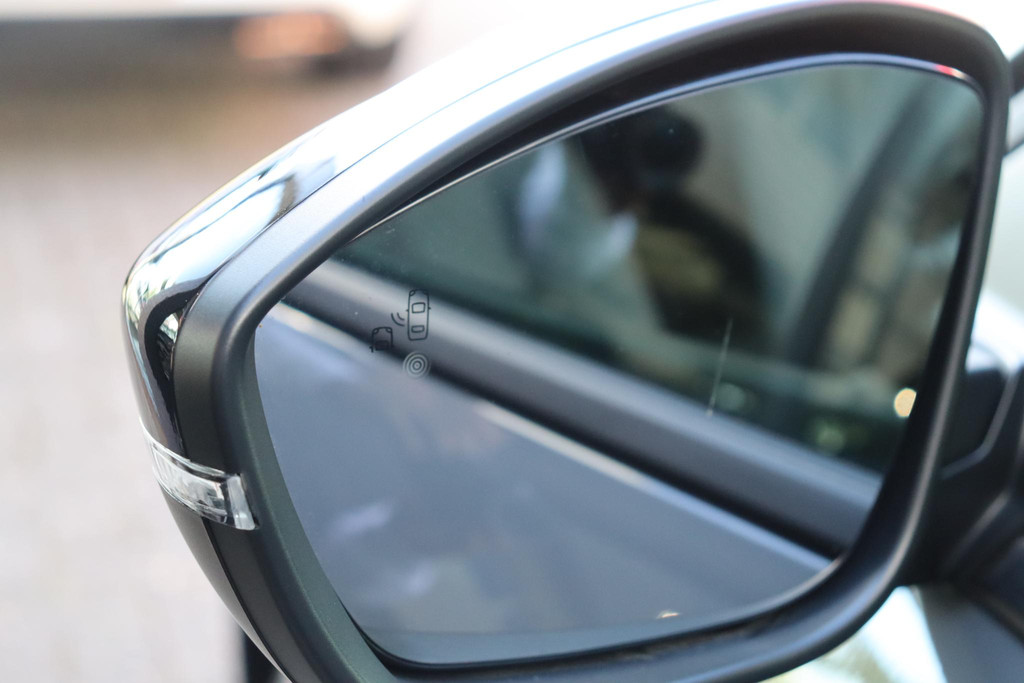 Peugeot 208 (KKJ63N) met abonnement