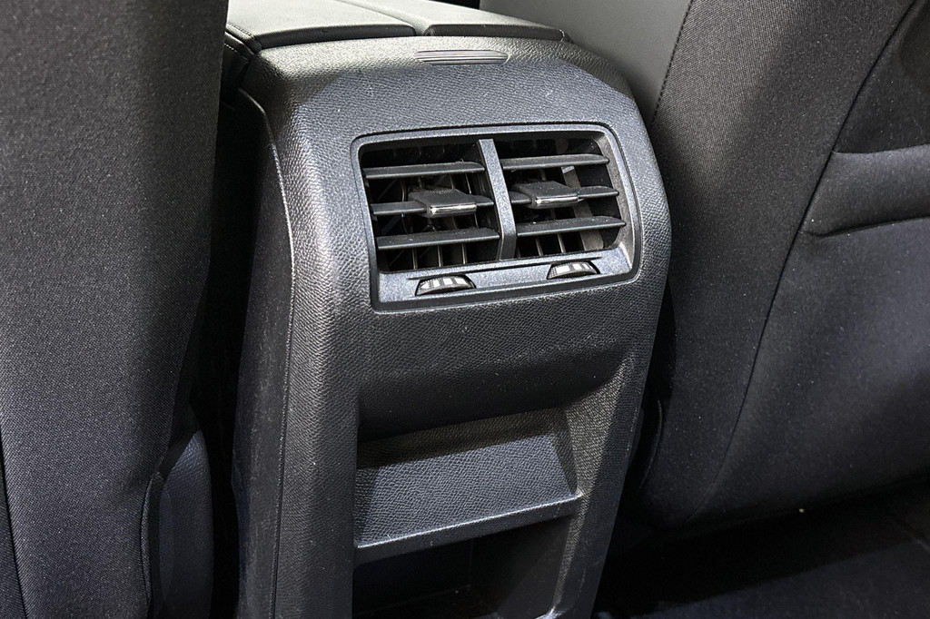 Peugeot 308 (T296XL) met abonnement