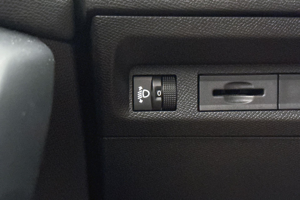 Peugeot 308 (T296XL) met abonnement