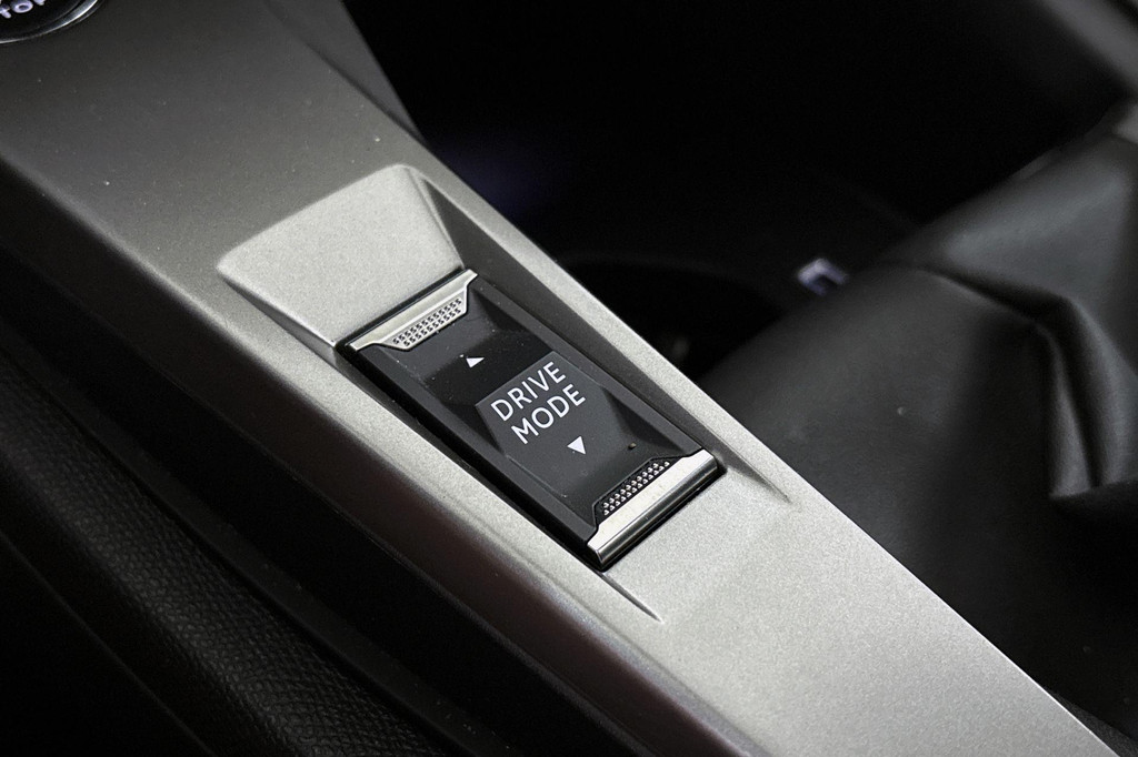 Peugeot 308 (T296XL) met abonnement