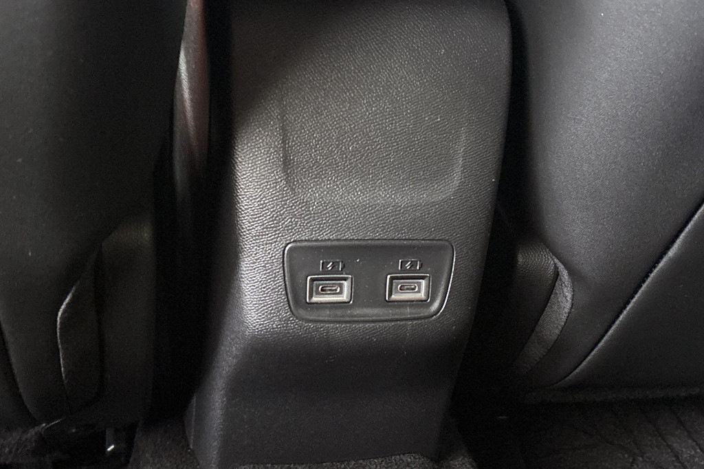 Lancia Ypsilon (KFL38Z) met abonnement