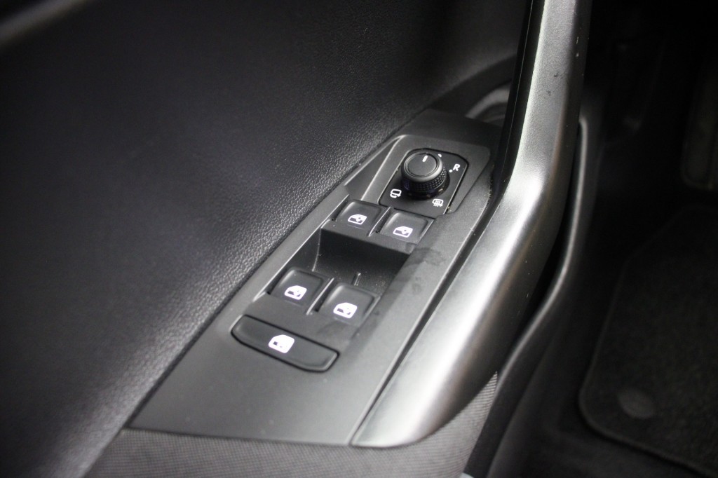 Volkswagen Polo (P113RL) met abonnement